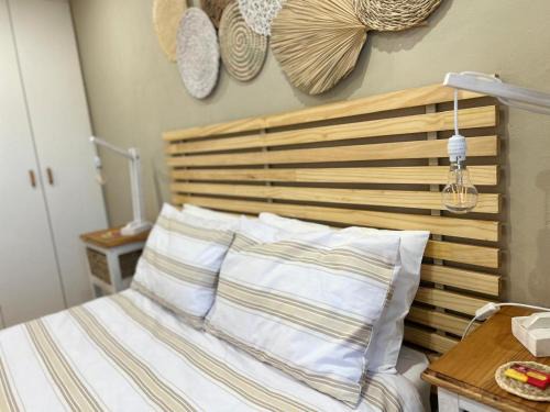 Edgemead Apartment | Relaxing Oceanfront Getaway at 10 On Ou Kraal