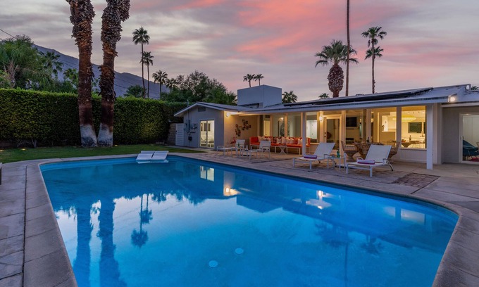 Tahquitz River Estates House | 10 Palms - Private Retreat with Pool and Spa Amenities