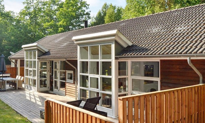 Hasle House | Spacious 10-Person Holiday Home with Oceanfront Views
