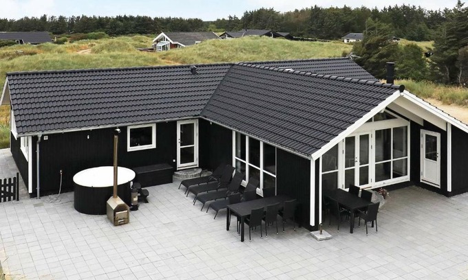 Hvorup Klit House | Comfortable 10-Person Holiday Home in Løkken with Pool