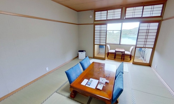 Unzen Hotel | Relaxing Tatami Room with Lakeside View in Unzen Nagasaki