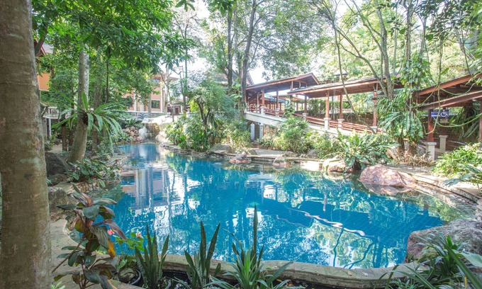 Makham Tia Hotel | Discover 100 Islands Resort & Spa: Family-Friendly Bliss