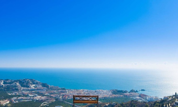 Almunecar Villa | Spacious 1-Bedroom Villa with Private Pool for Up to 6 Guests