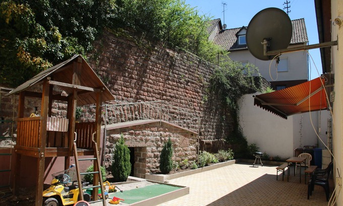 Schonau Apartment | Spacious Retreat in Schönau for Up to 10 Guests