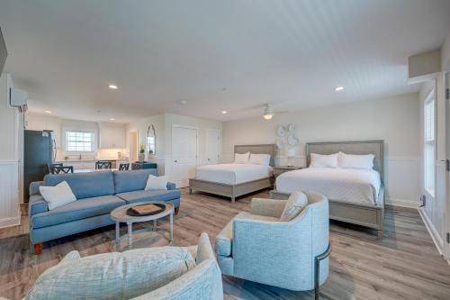 River District Apartment | Pet-Friendly 1st Floor Oasis Suite with Pool Access