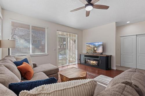 Coeur d'Alene House | Discover Comfort at 1009 C Street with Family-Friendly Amenities