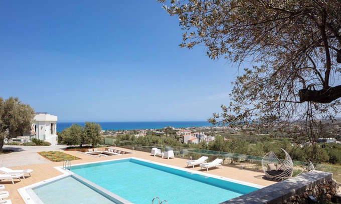Xiro Chorio Villa | Exclusive Privacy, Heated Pool & Breathtaking Views Await
