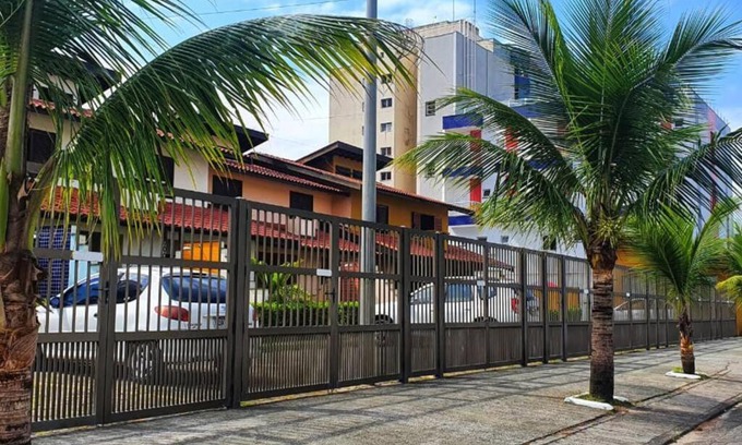 Caraguatatuba Apartment | Beachside Retreat with Pool, BBQ & High Guest Rating