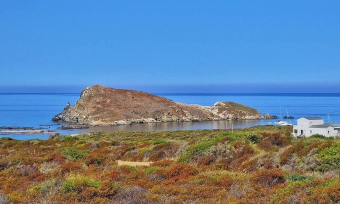 Centuri Apartment | Serene Garden View Apartment with Oceanfront Access