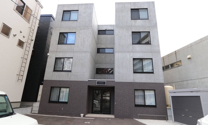Chuo-ku Apartment | Experience Breathtaking Night Views near Mt. Moiwa Sapporo