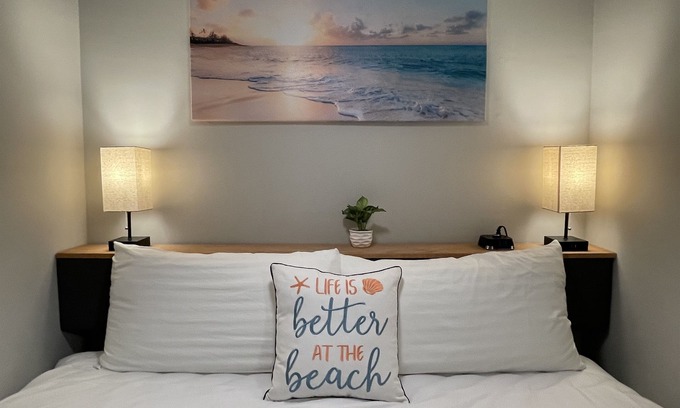 Isle of Palms Condo | Oceanfront Serenity at #101 Ocean Inn - Guest Rated 9.8/10