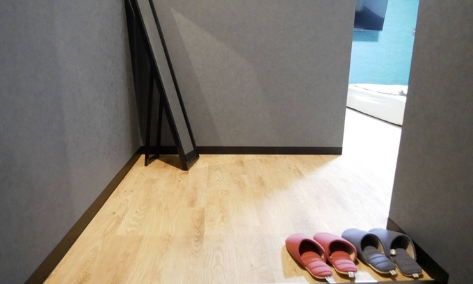 Amami Hotel | Relax at 101 Rooms HOOD Inn with Private Sauna & Breakfast