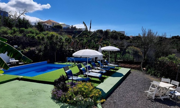 El Paso Cottage | Discover Sombrero Pico A: Pool, Spa & Family-Friendly Stay