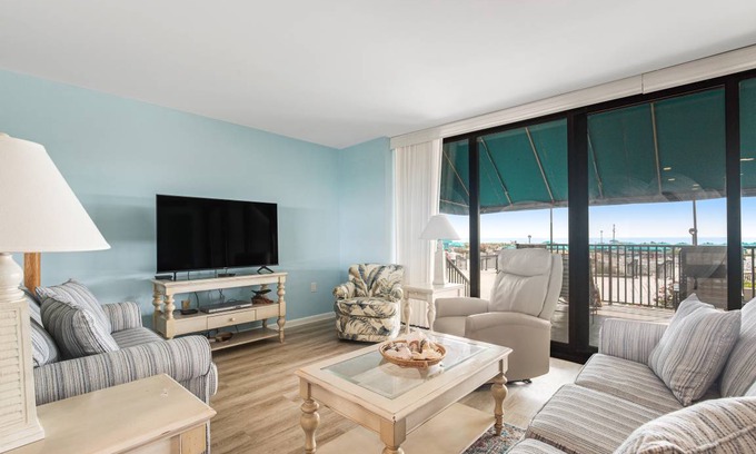 Bethany Beach Condo | Spacious 2-Bedroom Condo with Pool for Up to 6 Guests