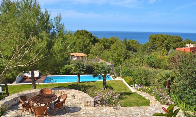 Betlem de Marina House | Discover 104 Villa Dragonera ET4025: Family-Friendly Getaway