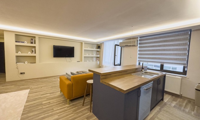 Ankara City Center Apartment | 105- Comfortable and Stylish