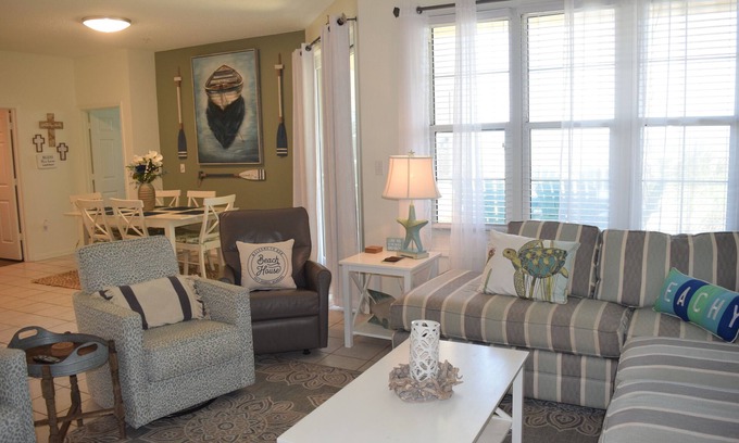 Fort Morgan Condo | Beachfront 2BR Condo with Pool & Spa - Rated 9.2/10