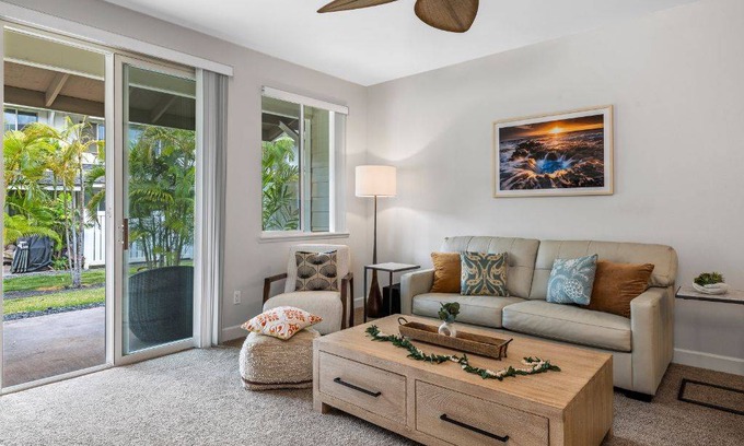 Kapolei Condo | Spacious 3-Bedroom House with Pool and Spa for Families