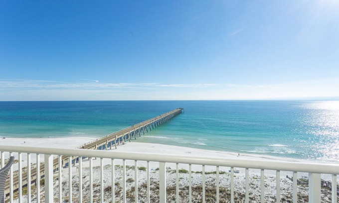 Navarre Beach Condo | Ocean View Retreat with Heated Pool & Arcade Fun