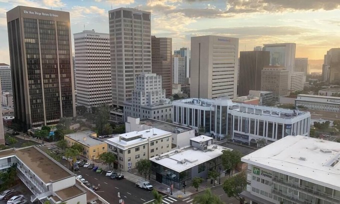Cortez Hill Condo | Elevated Views in the Heart of San Diego with Spa & Pool
