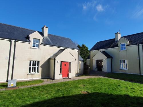 Dungarvan House | Pet-Friendly Retreat at 11 An Seanachai Holiday Homes