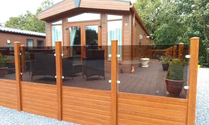 Auchterarder Cabin | Exceptional 11 Burnside Lodge: Pet Friendly & Wheelchair Accessible
