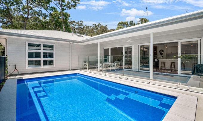 Rainbow Beach House | Family-Friendly 11 Esprit Drive - Walk to Beach, Pool & Wifi