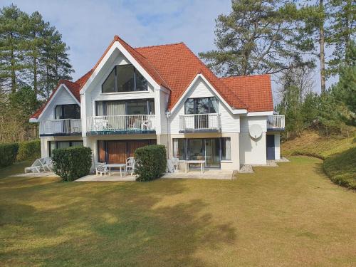 Hardelot-Plage Apartment | Explore 11 Les Pins Penchés: Oceanfront Family Retreat