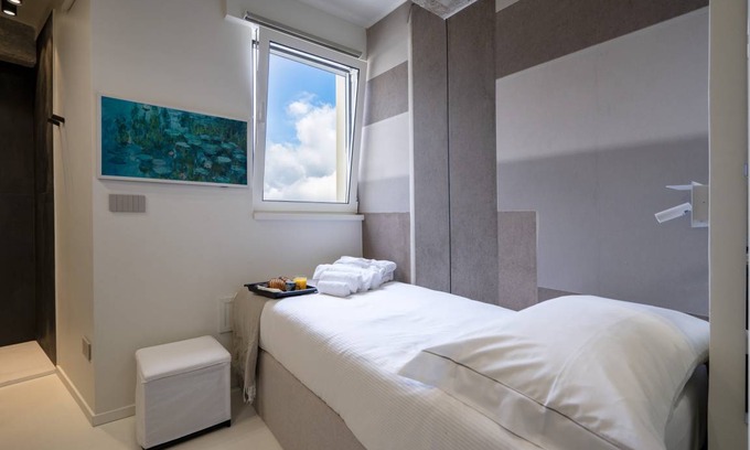 Municipio 1 Apartment | 11 m² Studio flat ∙ 1 bedroom ∙ 1 guest