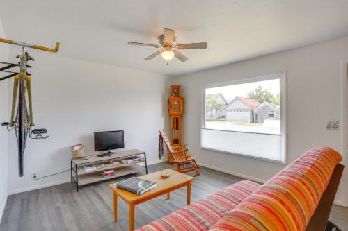 Blue Lake House | 11 Mi to Arcata Bay Home with Garden in Blue Lake!
