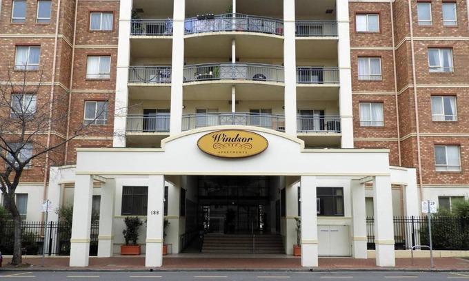 Adelaide Central Business District Apartment | Family-Friendly Stay at 11 on Hurtle - 4-Star Comfort