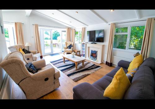Hastings Resort | Pet-Friendly Retreat at 11 The Oaks - Coghurst Hall