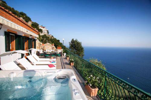 Furore Apartment | Spacious 3-Bedroom Apartment for Up to 7 Guests