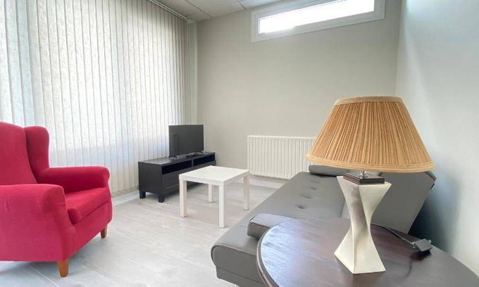 Castro Apartment | Spacious Apartment for 8 Guests - Family-Friendly Retreat