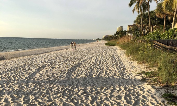 Vanderbilt Beach Condo | Elevated Ocean View Condo in Naples with Top-notch Amenities