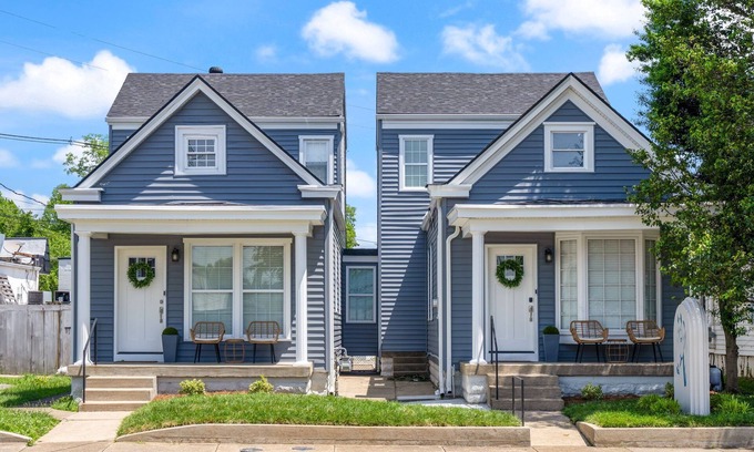 Crescent Hill House | Discover a 12 Bed Newly Renovated House for Your Stay
