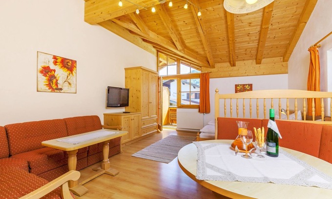 Reit im Winkl Apartment | Convenient Ein-Raum-Ferienwohnung Unterberg with Spa & Kitchen