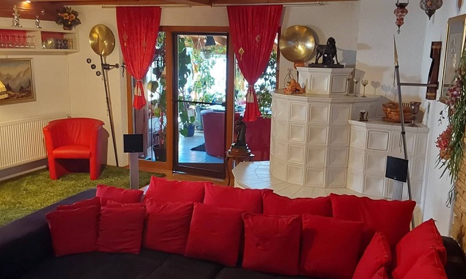 Wyhl House | Convenient Vacation Home Near Europapark Rust - Child-Friendly