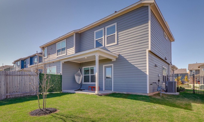 Stony Ridge North House | Ideal Del Valle Retreat with Patio and Family-Friendly Amenities