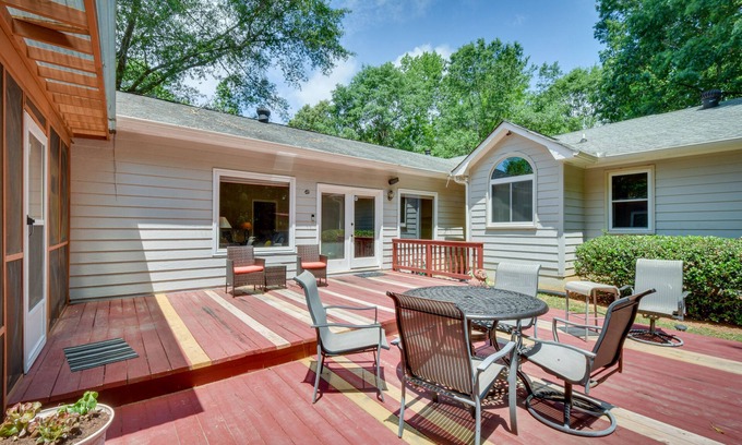 Watkinsville House | Guest Rated 10/10 Watkinsville Vacation Rental with Patio