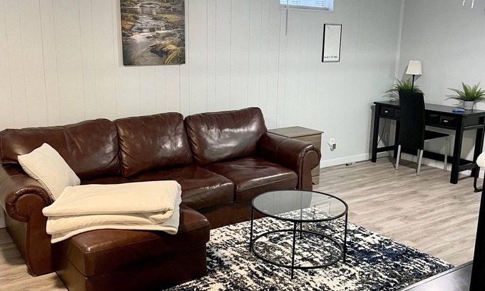 Dupont Apartment | Convenient Stay: Child & Pet Friendly with Kitchen Access