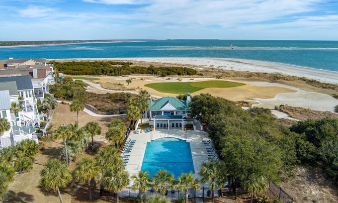 Ocean Point House | Exceptional Stay at 12 Ocean Point, Wild Dunes with Pool