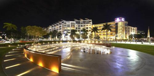 Umhlanga Ridge Apartment | Discover 12 Palm Blvd Apt, 402: Guest Rated 9.8/10!