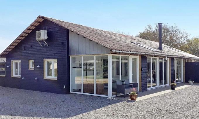 Vinderup House | Family-Friendly Four-Bedroom Holiday Home in Vinderup