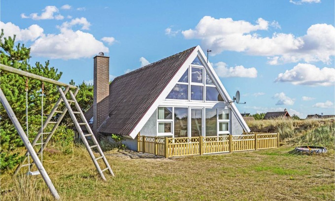 Hvide Sande House | Spacious 3-Bedroom House for Family Stays - Guest Rated 8/10