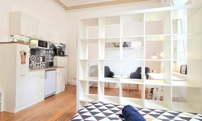 Beuel-Mitte Resort | 120 m² Private room ∙ 1 bedroom ∙ 2 guests