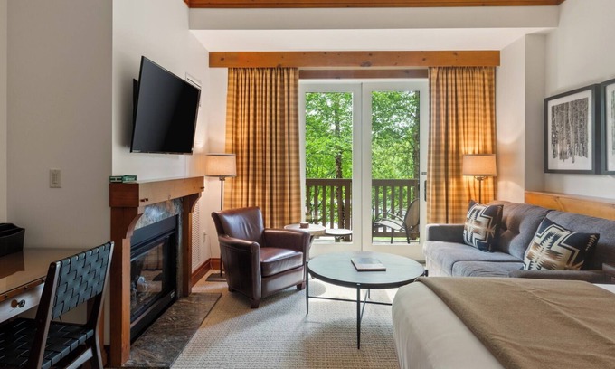 Stowe Area House | Stylish 1204 Studio at Spruce Peak with Village Views