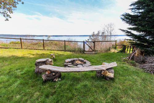 Port Ludlow House | Spacious 3-Bedroom House for Families and Pet Lovers