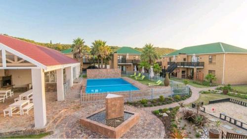 Myoli Beach Apartment | ```html
Family-Friendly 128 Shearwater on Sea with Ocean View
```