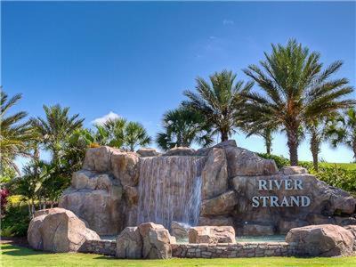 Bradenton House | Beautiful Lakeside Home with Pool & Spa in River Strand